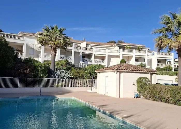 T2 Rdj Raphael Beachfront